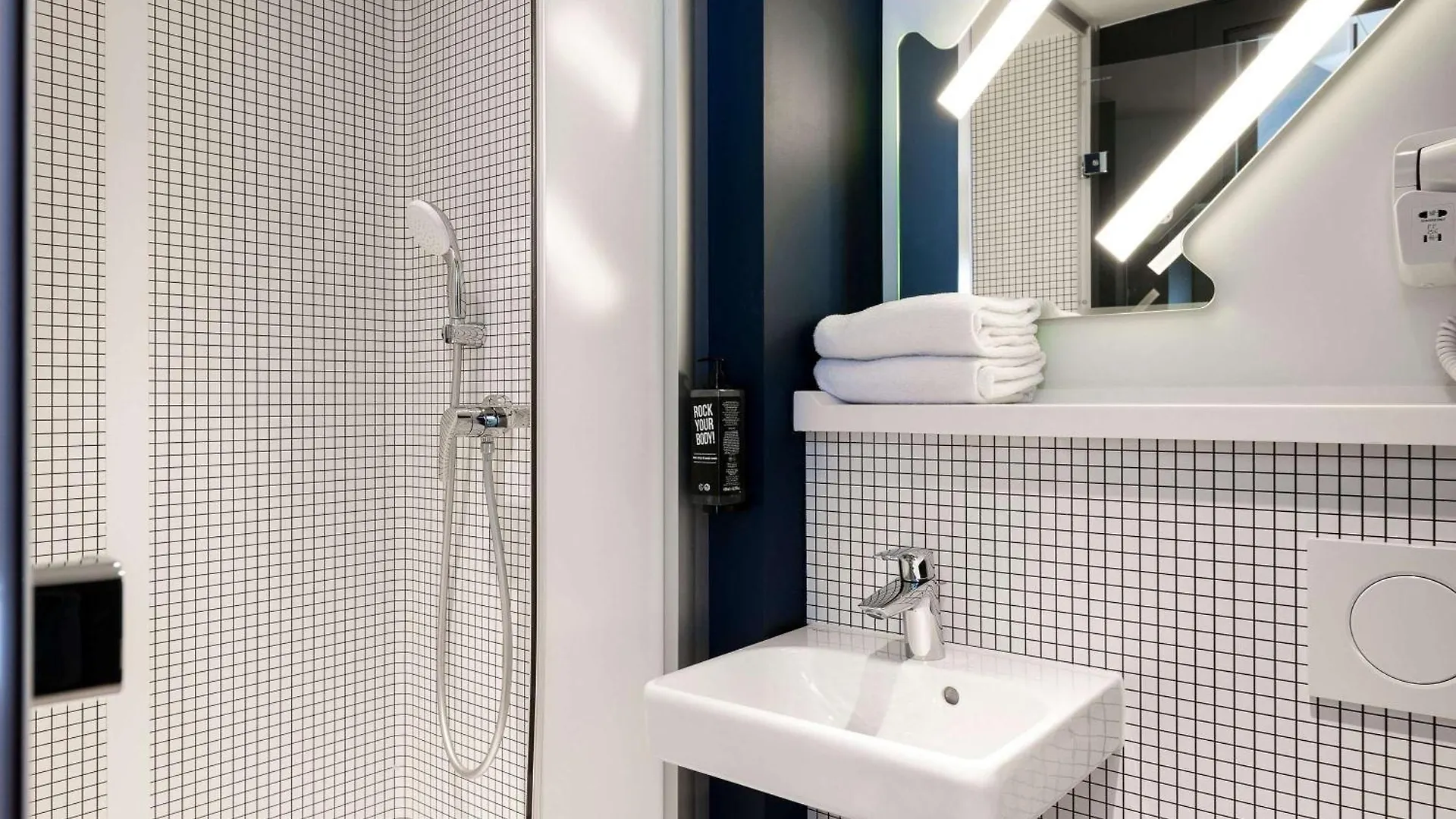 ** Hotel Ibis Budget Gent Centrum Dampoort Belgie