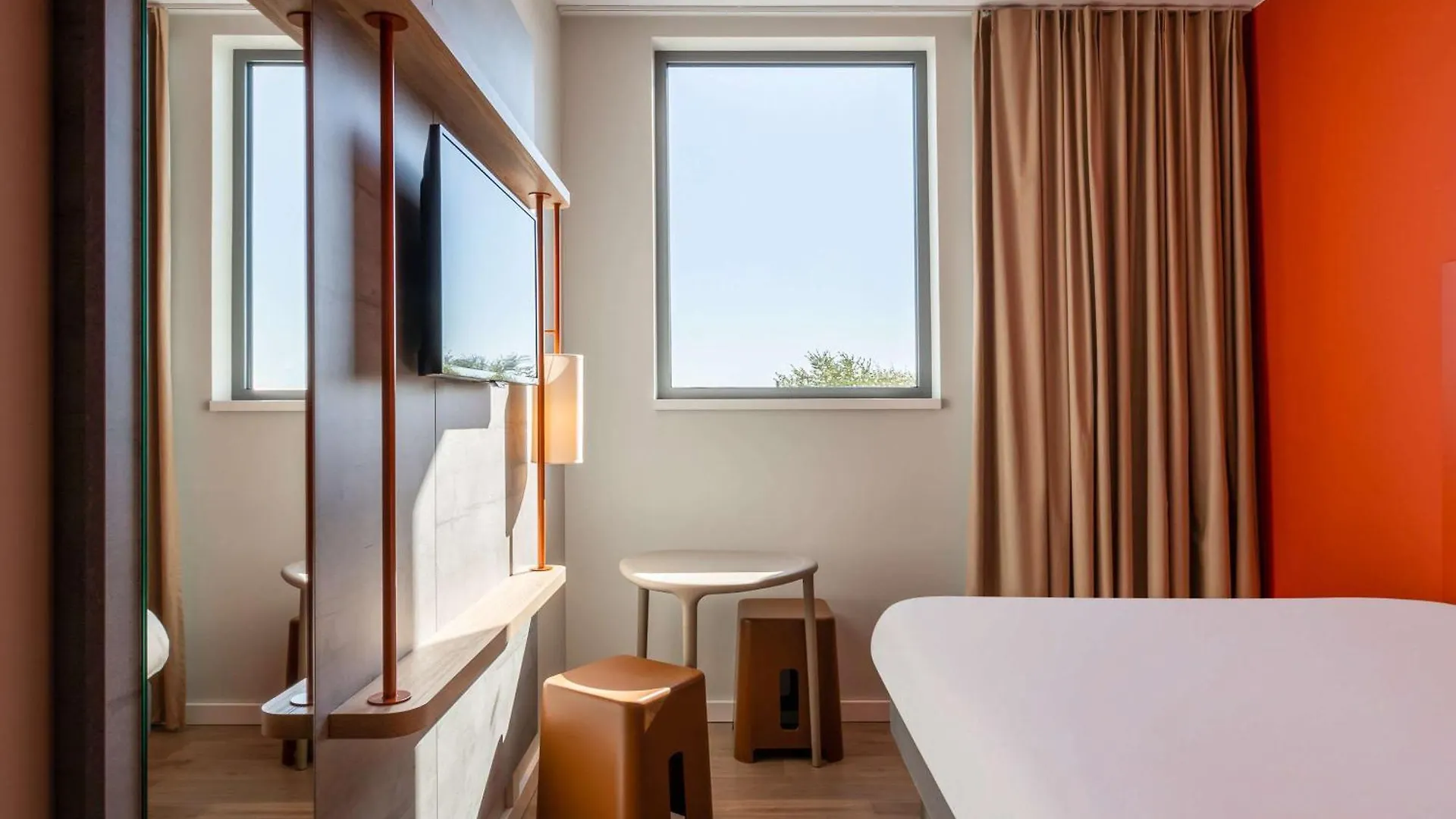 Ibis Budget Gent Centrum Dampoort Hotel